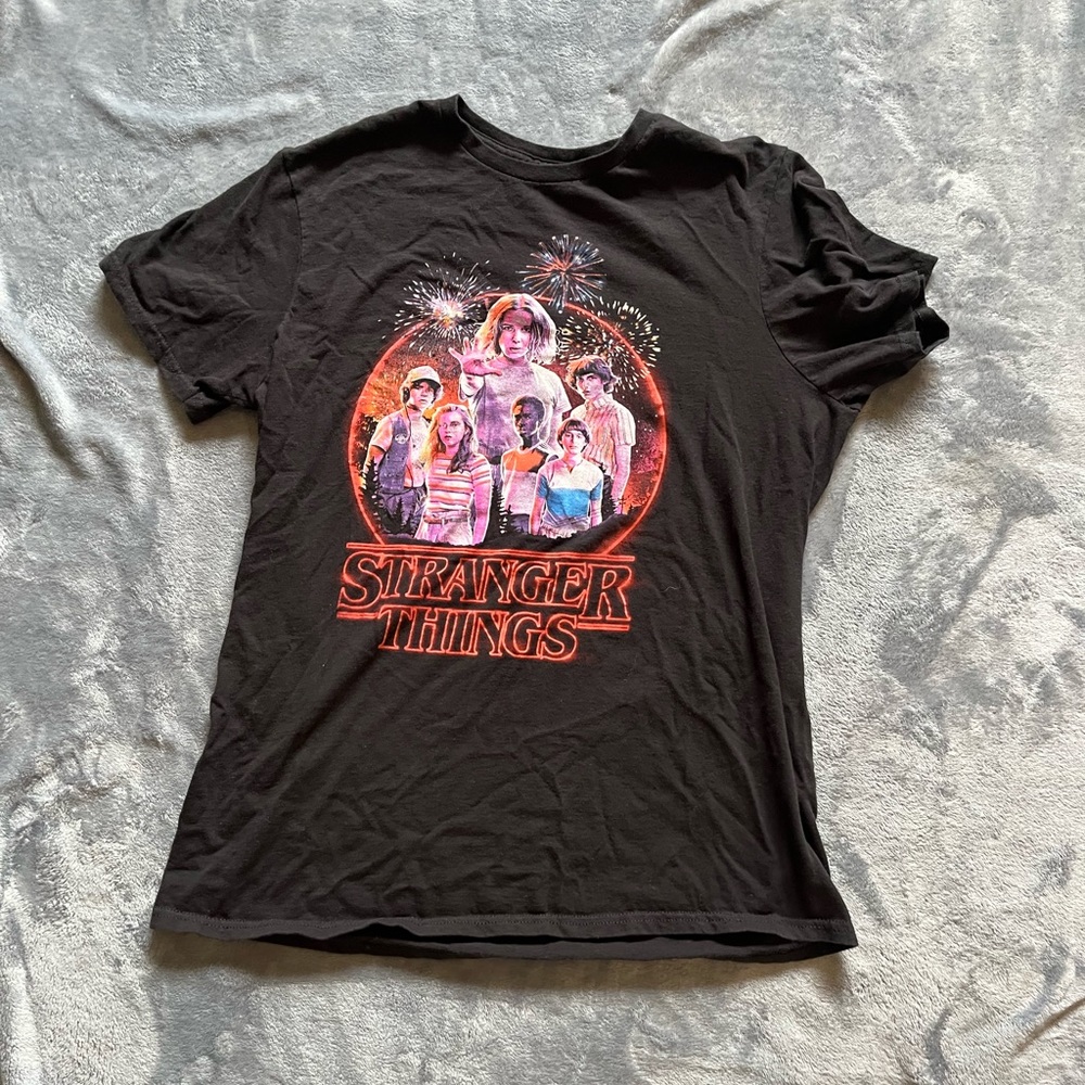 Boys Medium Stranger Things Tshirt
